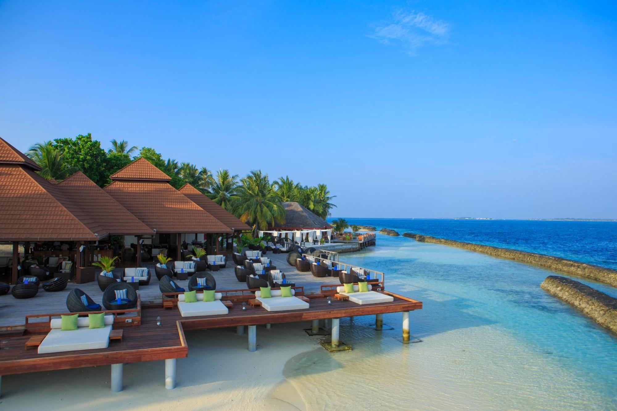 Kurumba Maldives Vihamanaafushi Exterior foto The beach at the resort