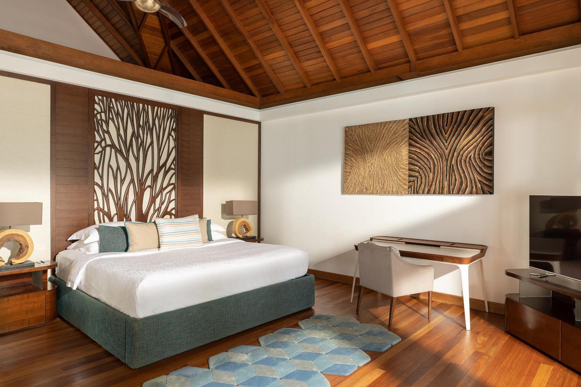 Kurumba Maldives Vihamanaafushi Exterior foto A bedroom at the resort
