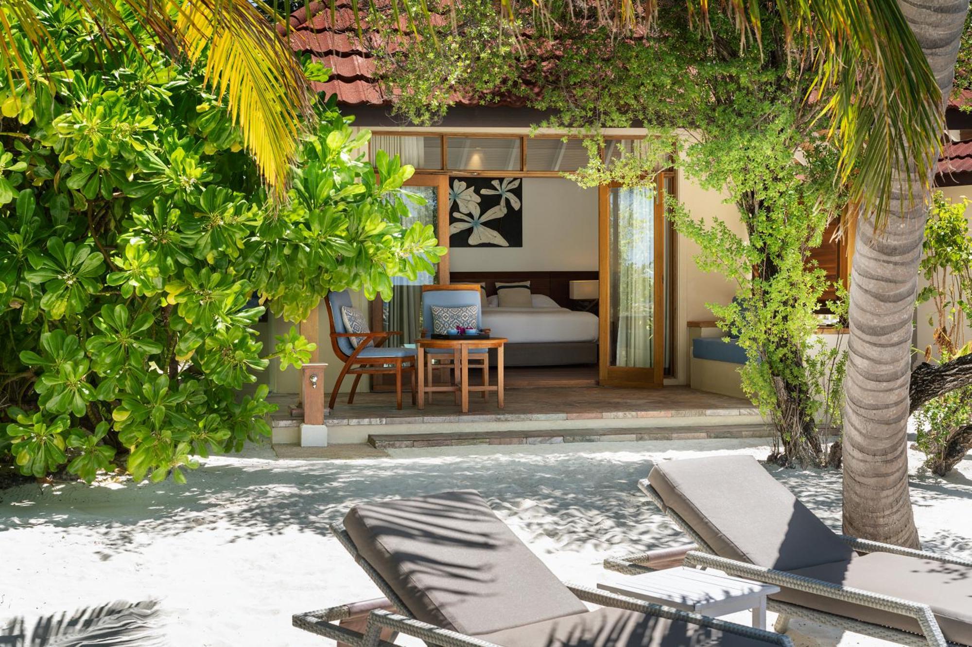 Kurumba Maldives Vihamanaafushi Exterior foto Beach villa