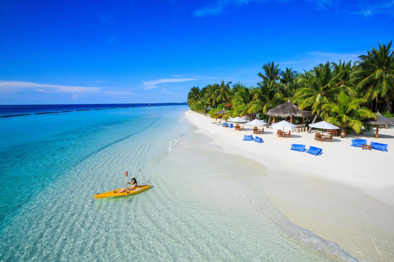 Kurumba Maldives Vihamanaafushi Exterior foto A beach in Maldives